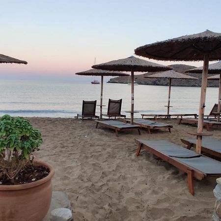 Ferienwohnung Tramonto Nel Delfini Kini Exterior foto