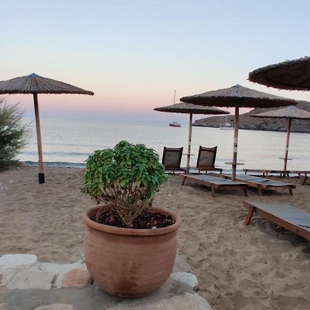 Ferienwohnung Tramonto Nel Delfini Kini Exterior foto