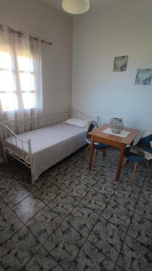 Ferienwohnung Tramonto Nel Delfini Kini Exterior foto
