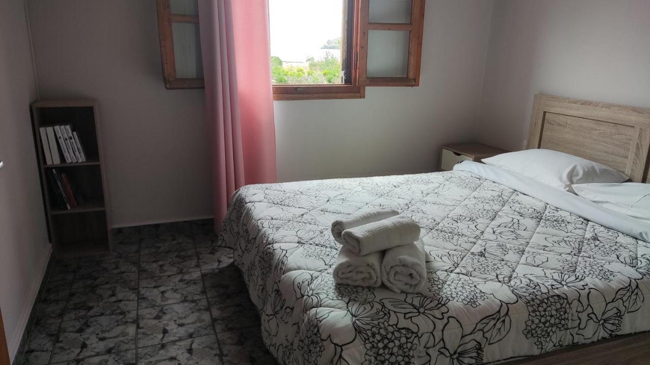 Ferienwohnung Tramonto Nel Delfini Kini Exterior foto