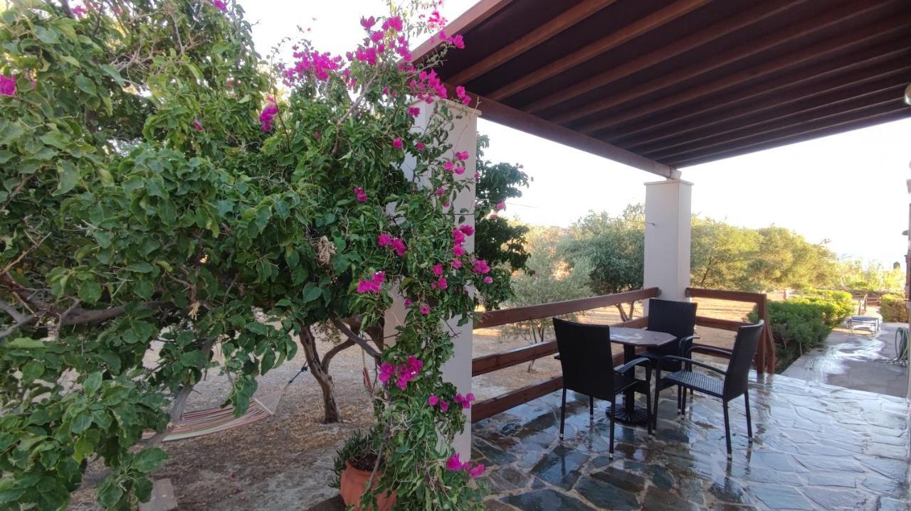 Ferienwohnung Tramonto Nel Delfini Kini Exterior foto