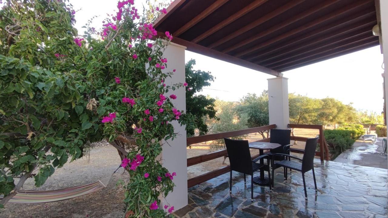 Ferienwohnung Tramonto Nel Delfini Kini Exterior foto