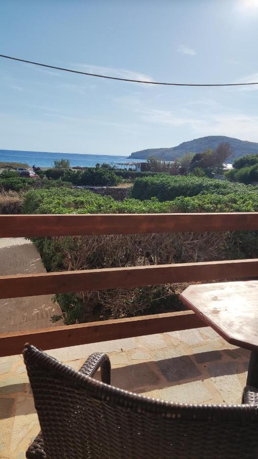 Ferienwohnung Tramonto Nel Delfini Kini Exterior foto