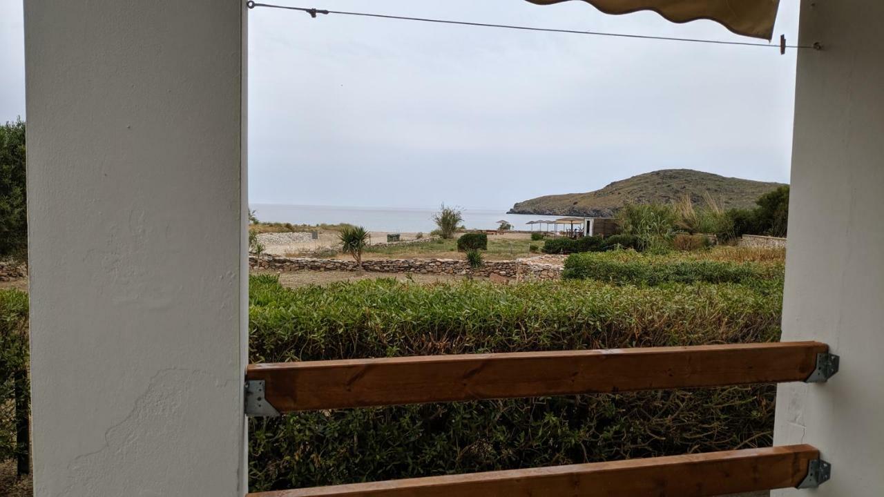 Ferienwohnung Tramonto Nel Delfini Kini Exterior foto