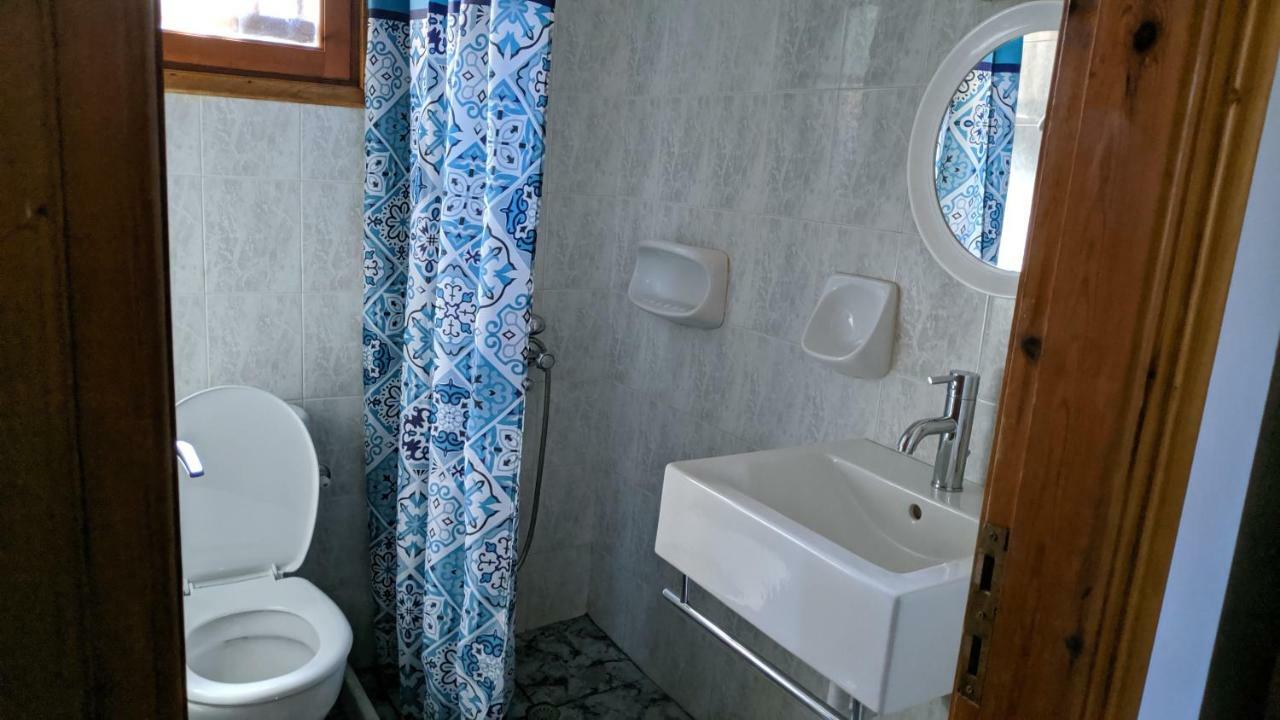 Ferienwohnung Tramonto Nel Delfini Kini Exterior foto